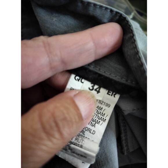 M676) Quiksilver Silver Amphibian Shorts Size 34 - Picture 10 of 11